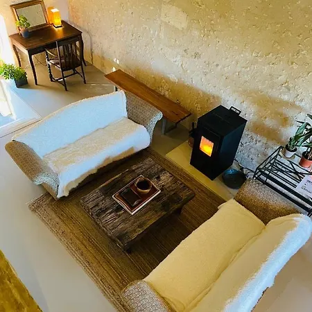 Apartament Chene Dore *
